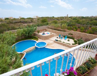 Luxury Apartment In Qala